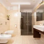 Lincoln Exclusive With Ac In By Renters Prestige * Warszawa