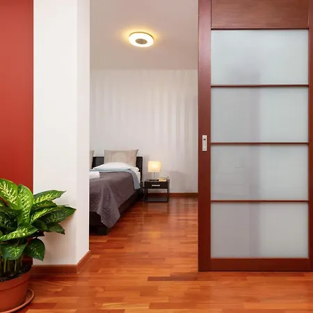 Appartement Lincoln Exclusive With Ac In By Renters Prestige