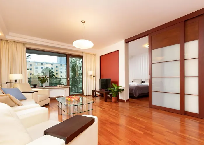 Lincoln Exclusive With Ac In By Renters Prestige * وارسو