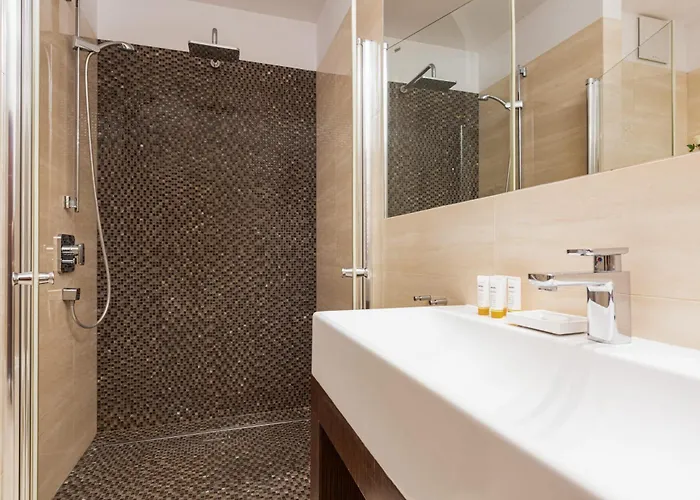 شقة Lincoln Exclusive With Ac In By Renters Prestige وارسو