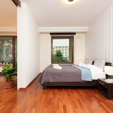 Lincoln Exclusive With Ac In By Renters Prestige