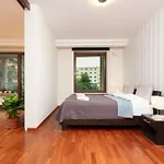 Lincoln Exclusive With Ac In By Renters Prestige