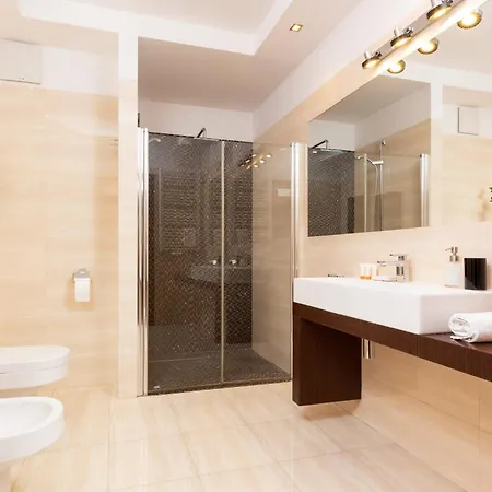 Διαμέρισμα Lincoln Exclusive With Ac In By Renters Prestige