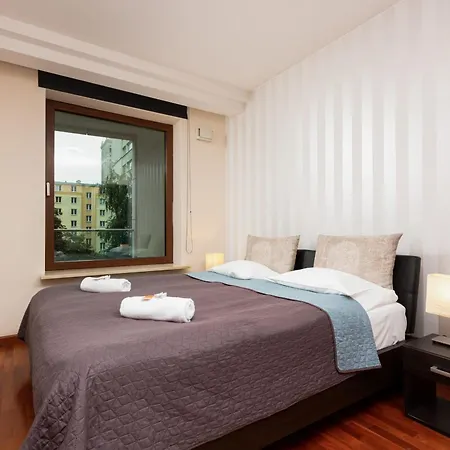 Lincoln Exclusive With Ac In By Renters Prestige *