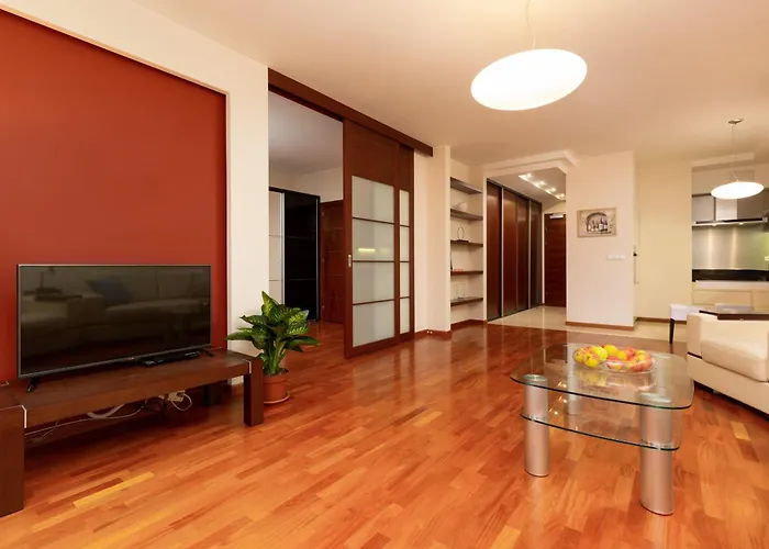 Lincoln Exclusive With Ac In By Renters Prestige Varsó