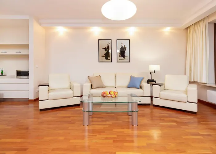 Lincoln Exclusive With Ac In By Renters Prestige Apartman Varsó